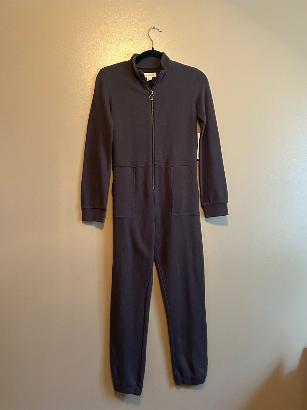 Treasure & Bond Kids Dark Gray Zip-Front Jumpsuit - Large (10/12)
